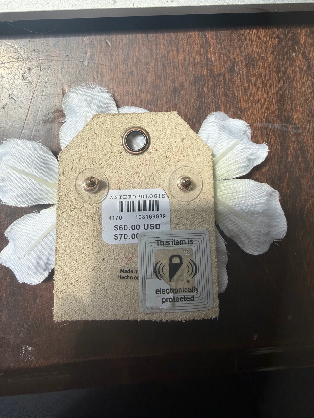 Anthropologie White Fabric Flower Clip